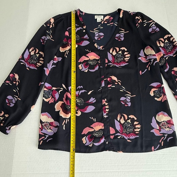 J. Crew Navy Blue Floral V Neck Pull Over Blouse - Picture 8 of 9